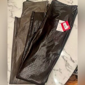 NWT Spanx Faux Leather Croc Leggings XL